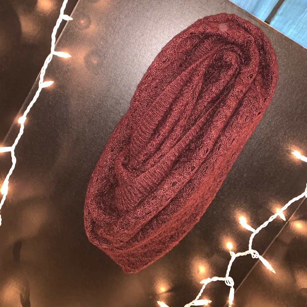 Knit infinity scarf